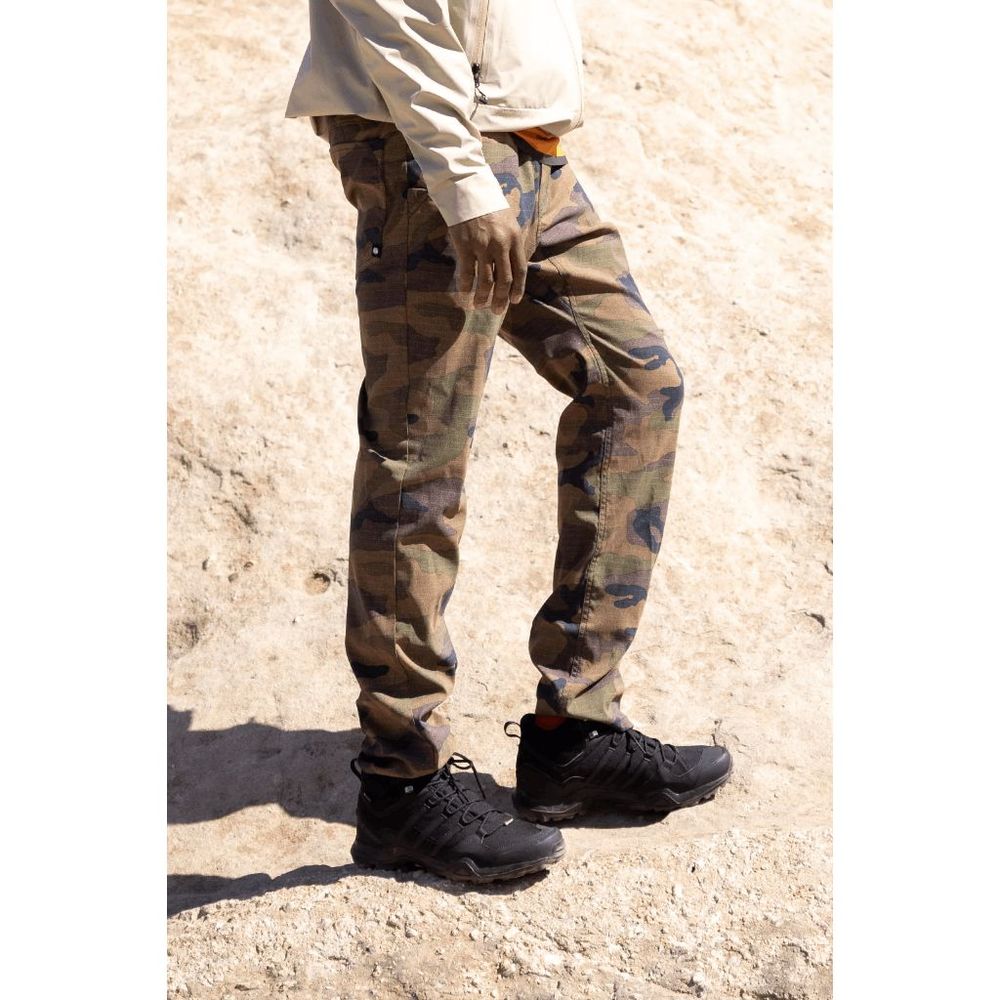 686 Everywhere Pant - Slim Fit - Dark Camo - W 34 L 32
